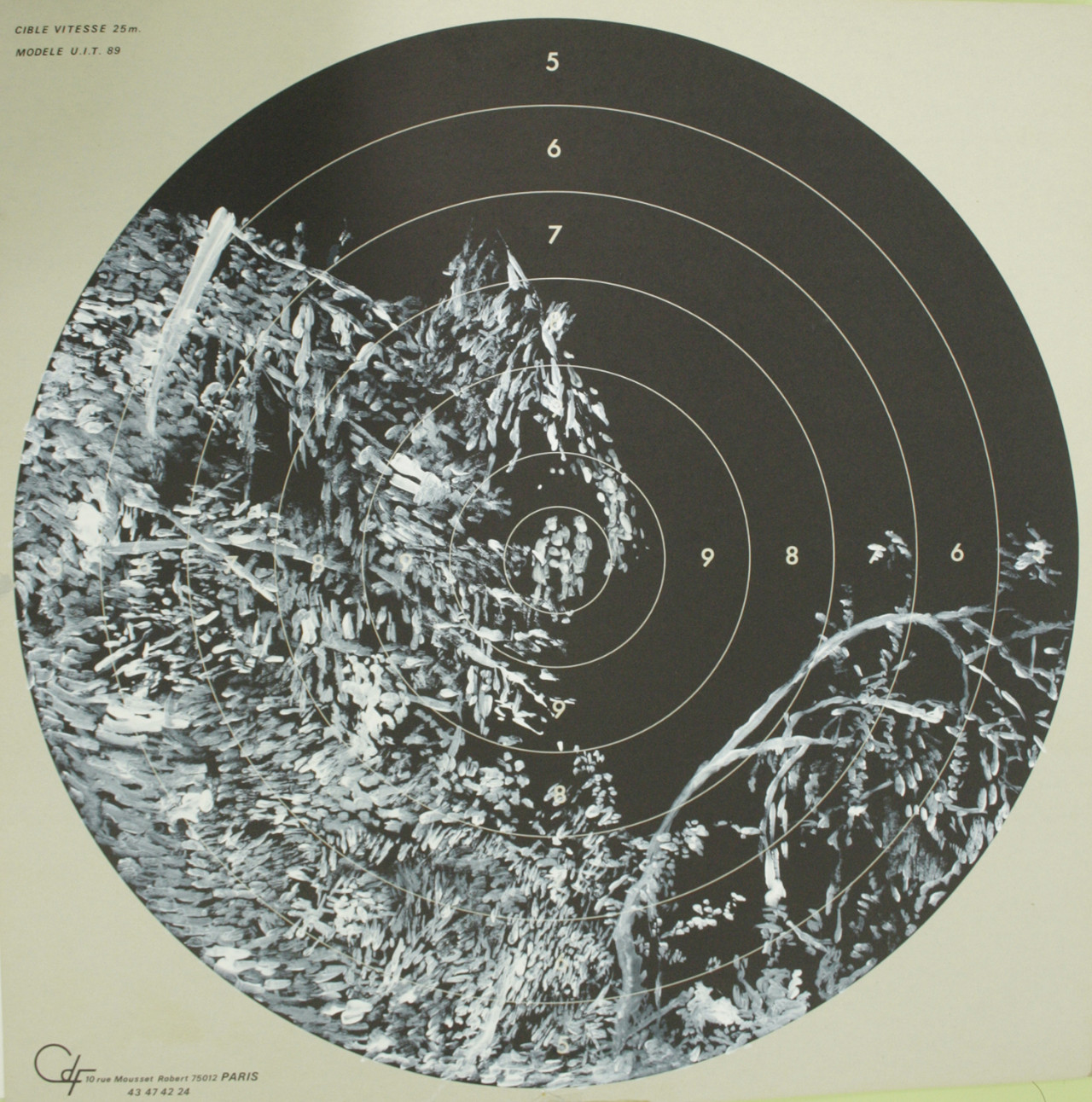 Floral avec Trois Personnages au centre.