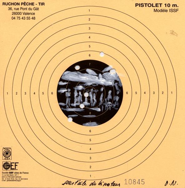 Cent Cibles Trouées : N°19. Sous l’aile du bimoteur